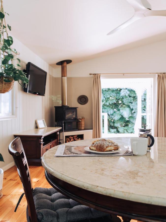Romantic Cottage, Tamborine Mountain Ngoại thất bức ảnh